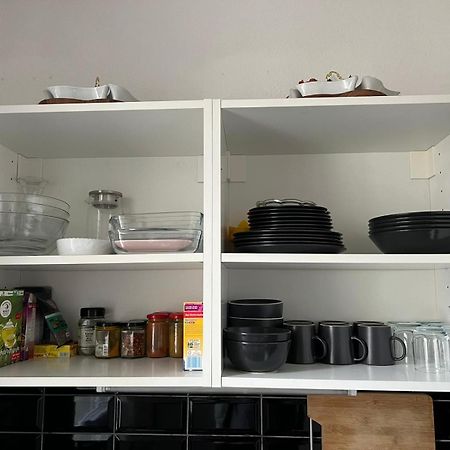 Moderne Und Helle Ferienwohnung Im Herzen Der Stadt Dortmund Exterior foto