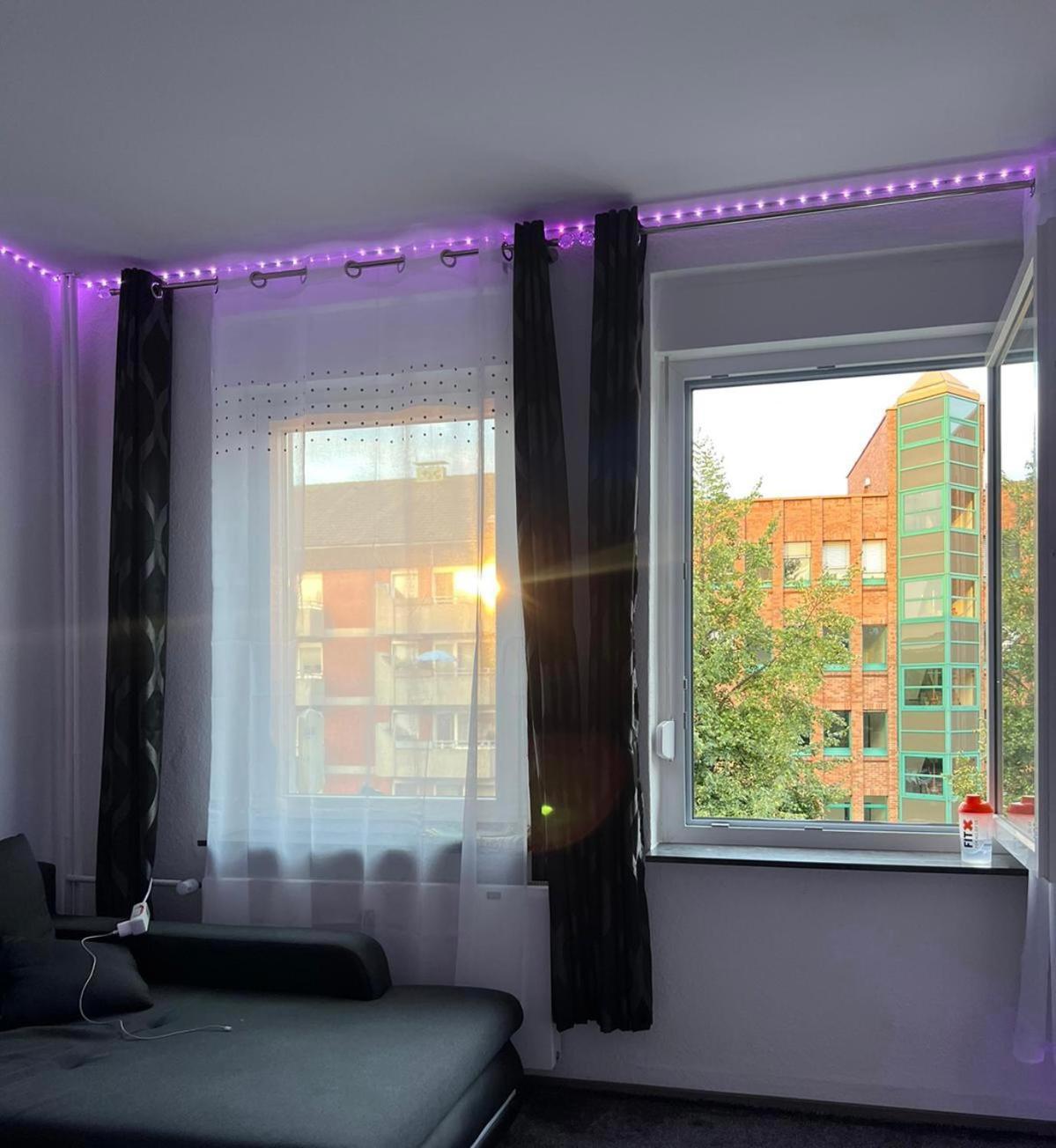 Moderne Und Helle Ferienwohnung Im Herzen Der Stadt Dortmund Exterior foto