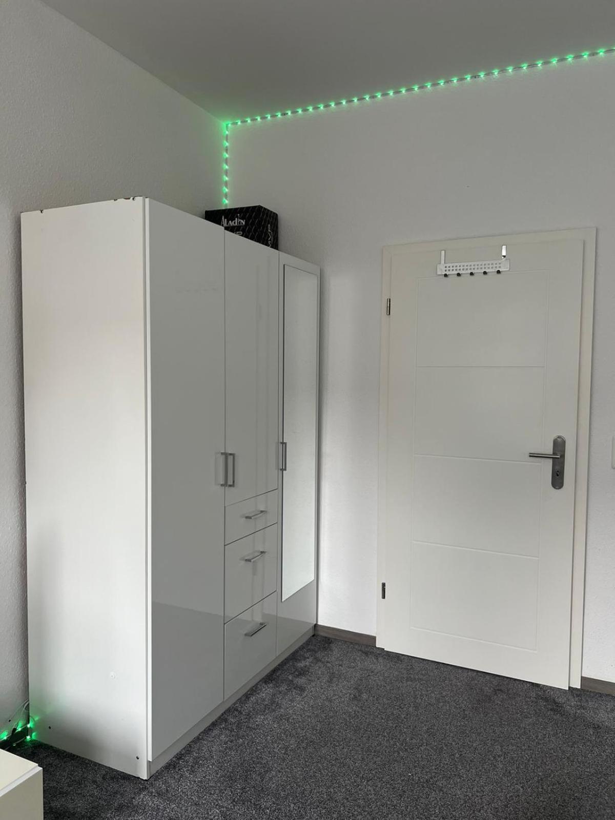 Moderne Und Helle Ferienwohnung Im Herzen Der Stadt Dortmund Exterior foto